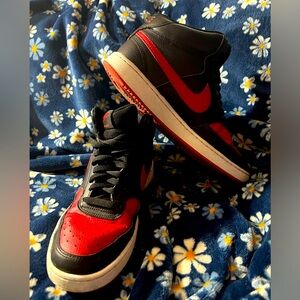 womens red and black nike dunks size 10